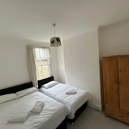 East London 2 Bedroom Flat Exterior foto